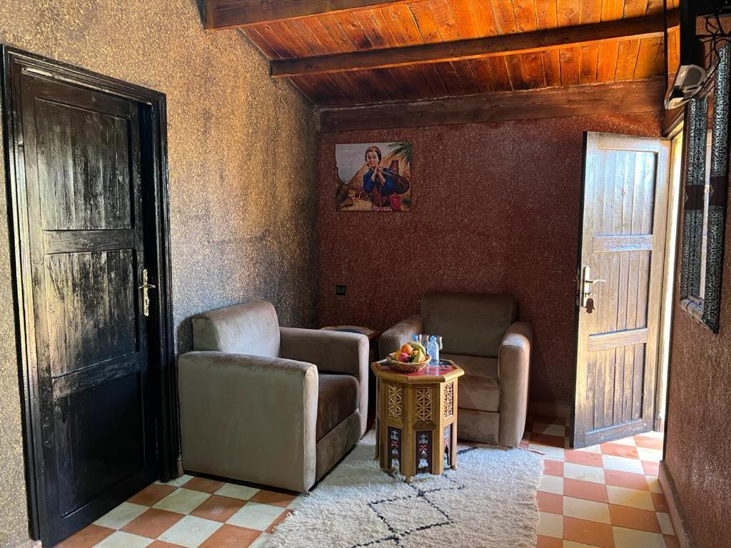 Dar Alfourssane Ferme D'Hote วาร์ซาเซต ภายนอก รูปภาพ